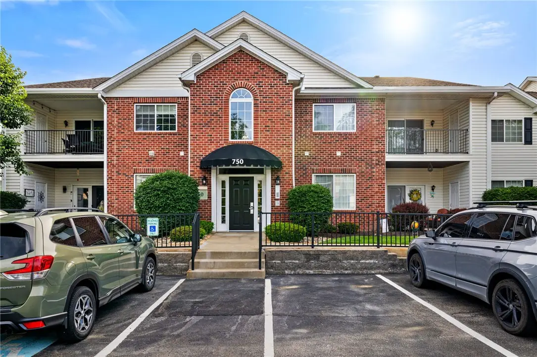 750 Hidden Ridge Ct #301, South Park, PA 15129 - #1
