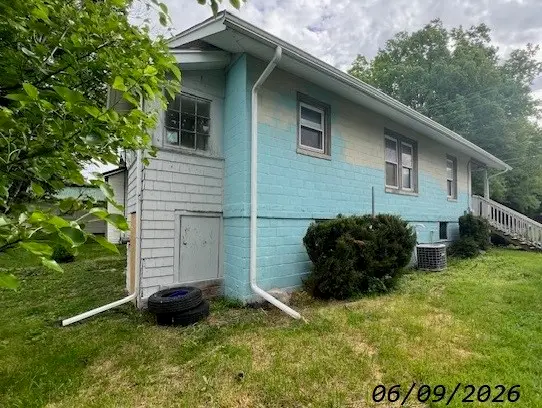 200 Smith Ave, Sharon, PA 16146 - #3