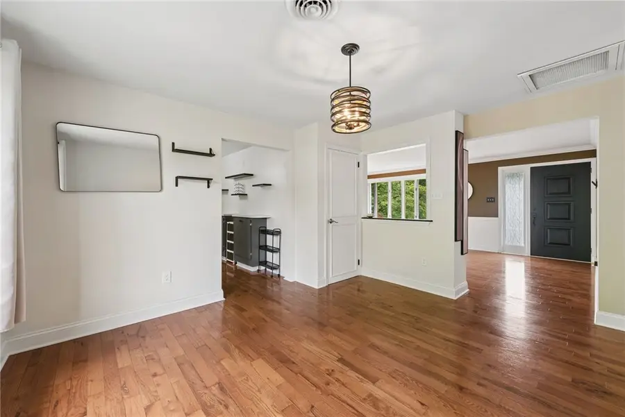 135 Penn Adamsburg Rd, Jeannette, PA 15644 - #3