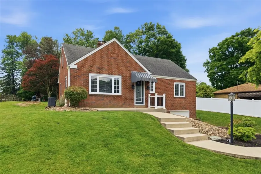 212 Patton Drive, Coraopolis, PA 15108 - #3