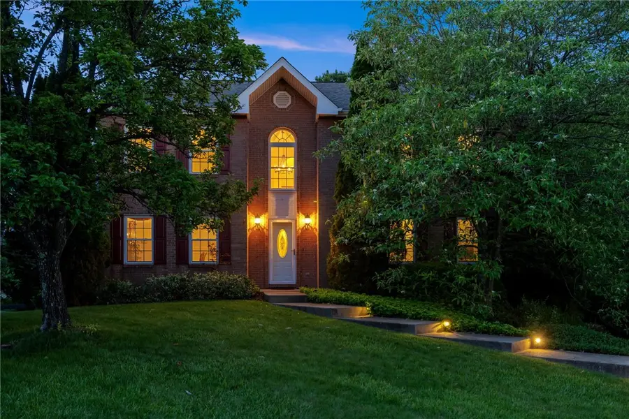 4948 Meadow Crest Dr, Allison Park, PA 15101 - #2
