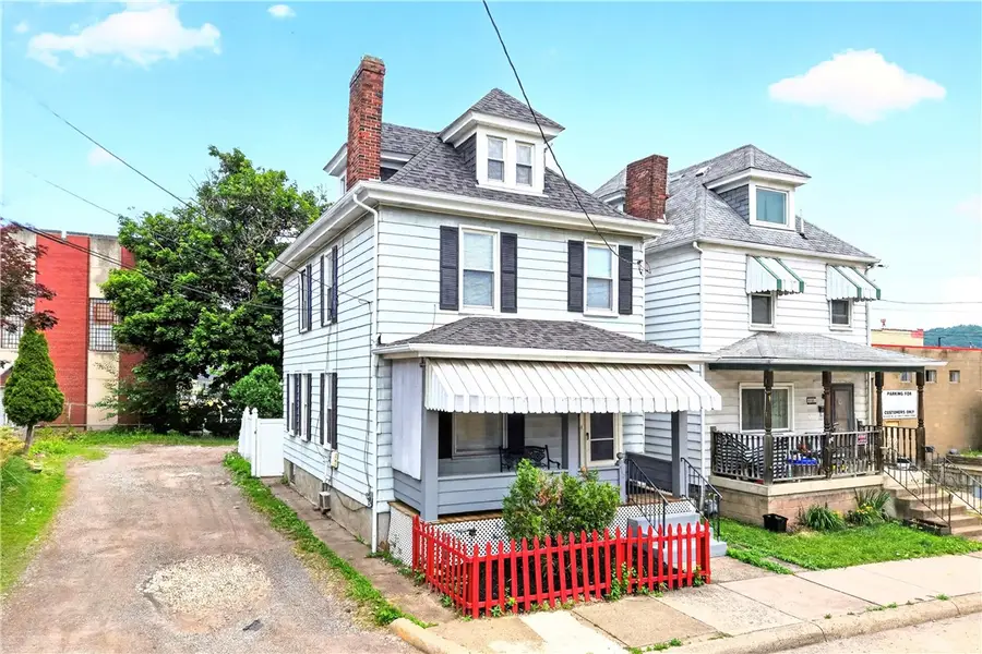 410 Kendall St, Coraopolis, PA 15108 - #2