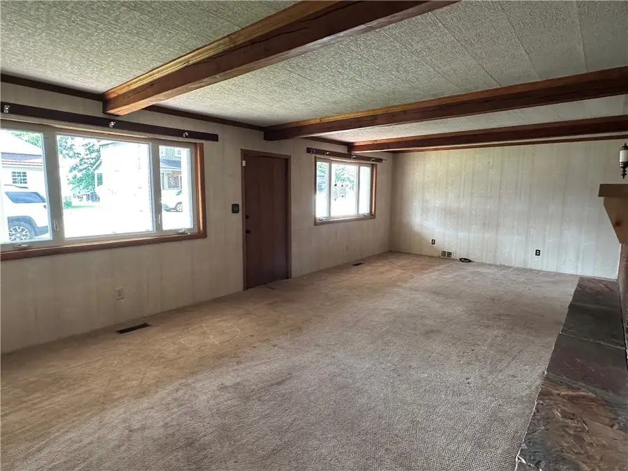409 2nd St, Vestaburg, PA 15368 - #3