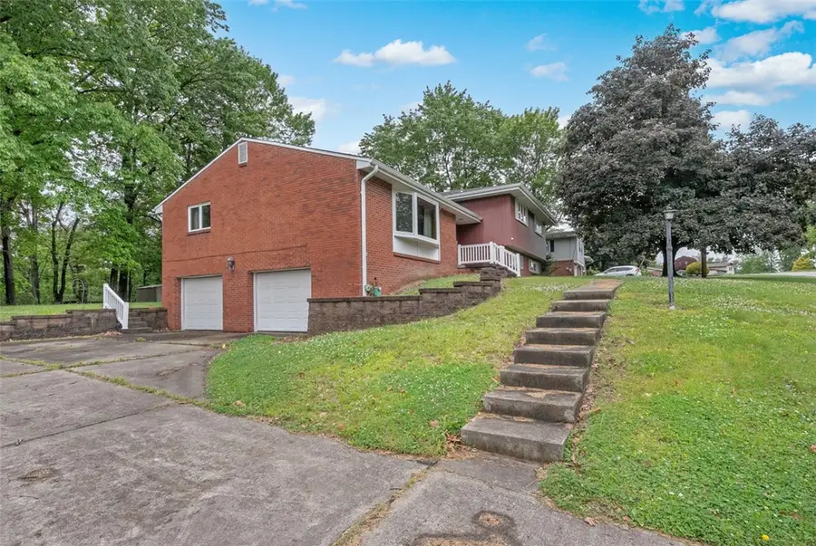 3450 Woodland Drive, Murrysville, PA 15668 - #3