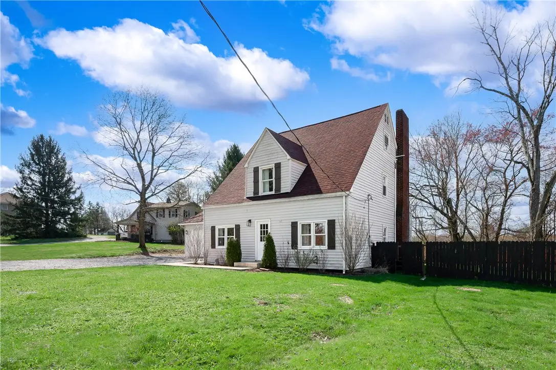 431 Sunset Dr, Butler, PA 16001 - #1
