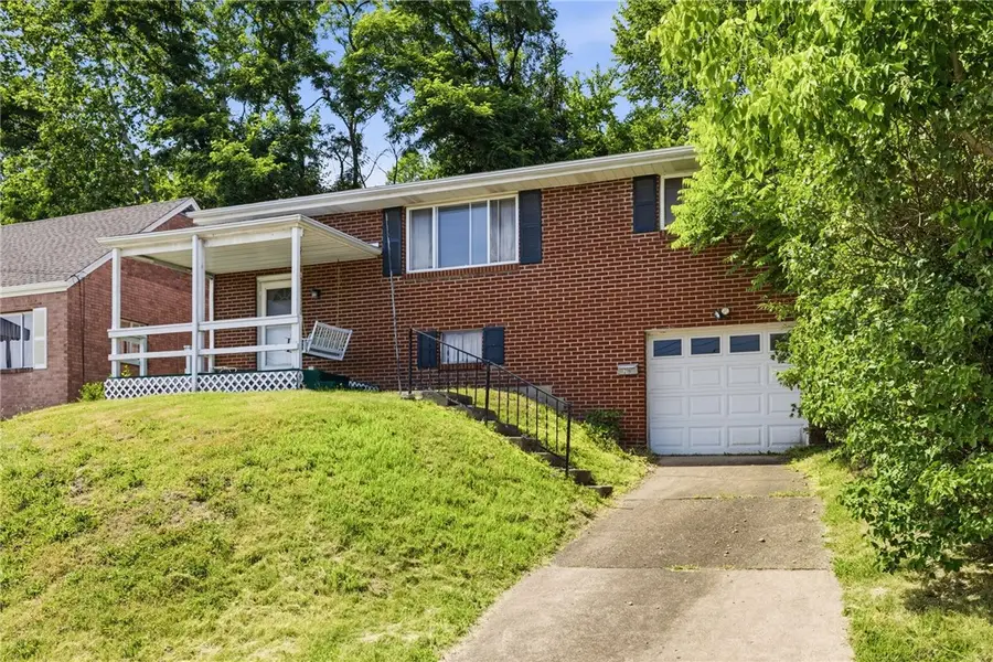 219 Walnut St, Blawnox, PA 15238 - #2