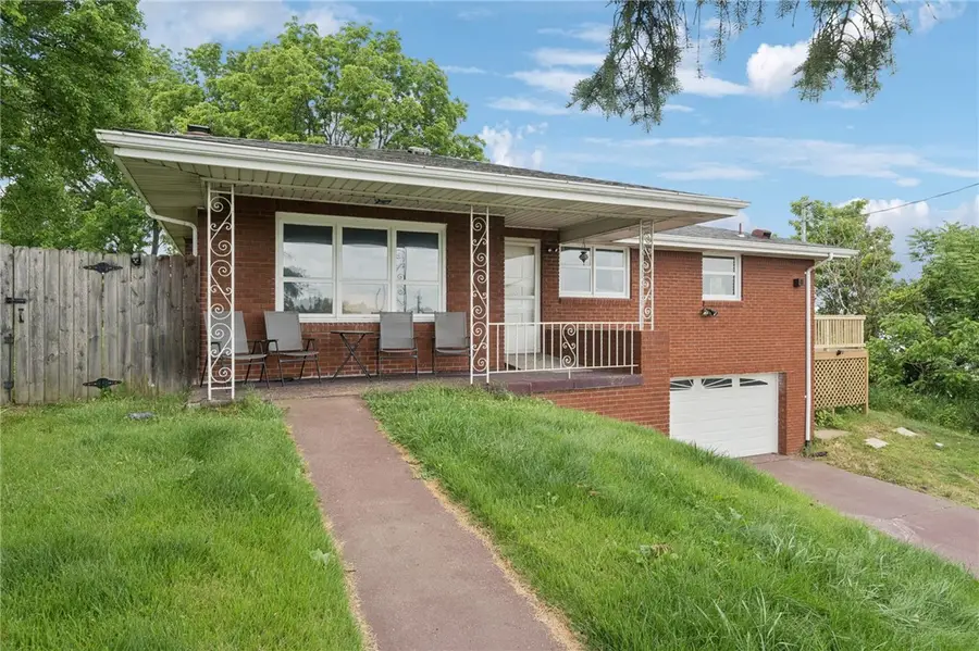 30 Clay Pike, Irwin, PA 15642 - #2