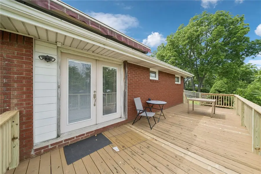 30 Clay Pike, Irwin, PA 15642 - #3