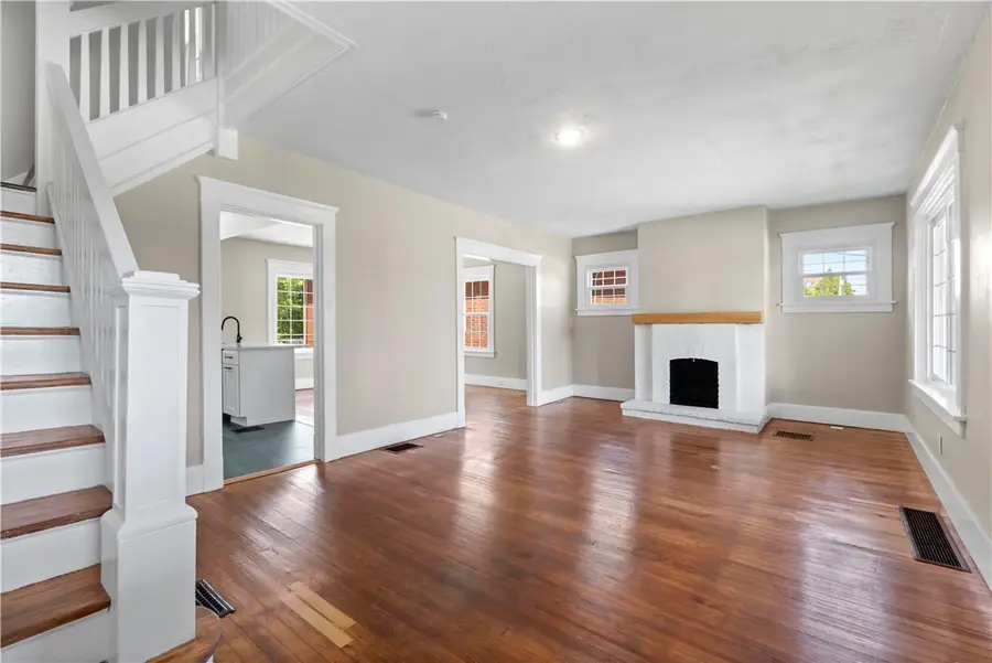 350 Ridgewood Ave, Pittsburgh, PA 15229 - #3