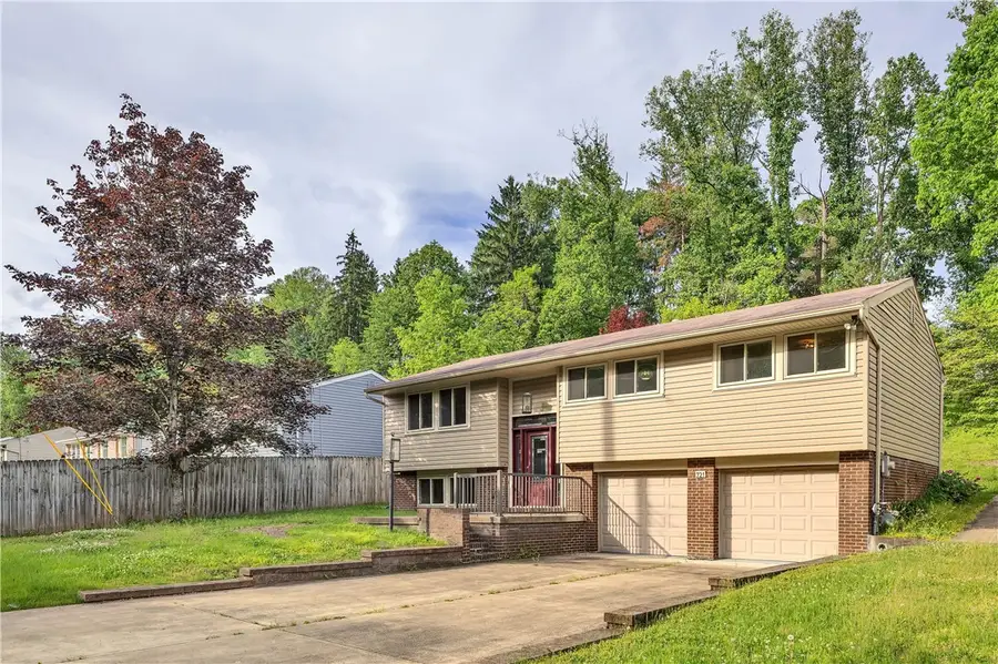721 Pine Valley Drive, Pittsburgh, PA 15239 - #2