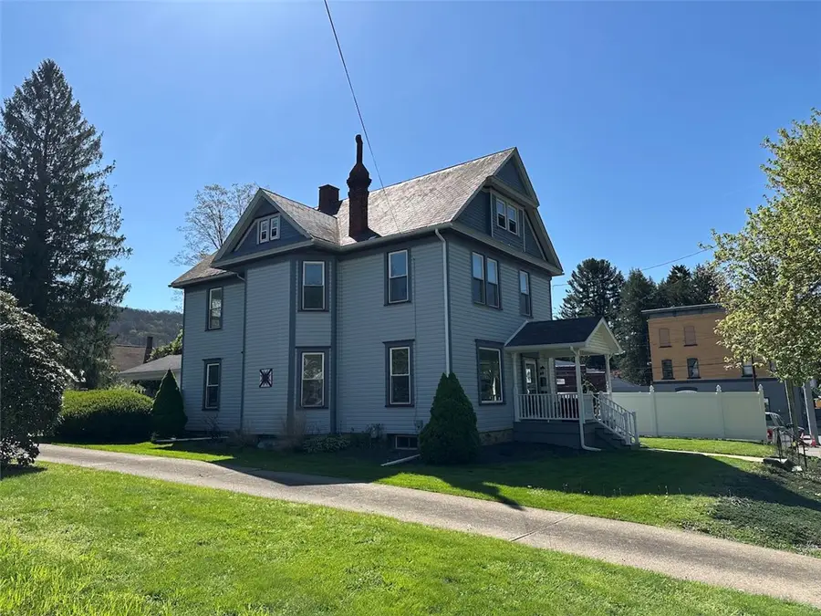 806 Liberty Street, Franklin, PA 16323 - #2