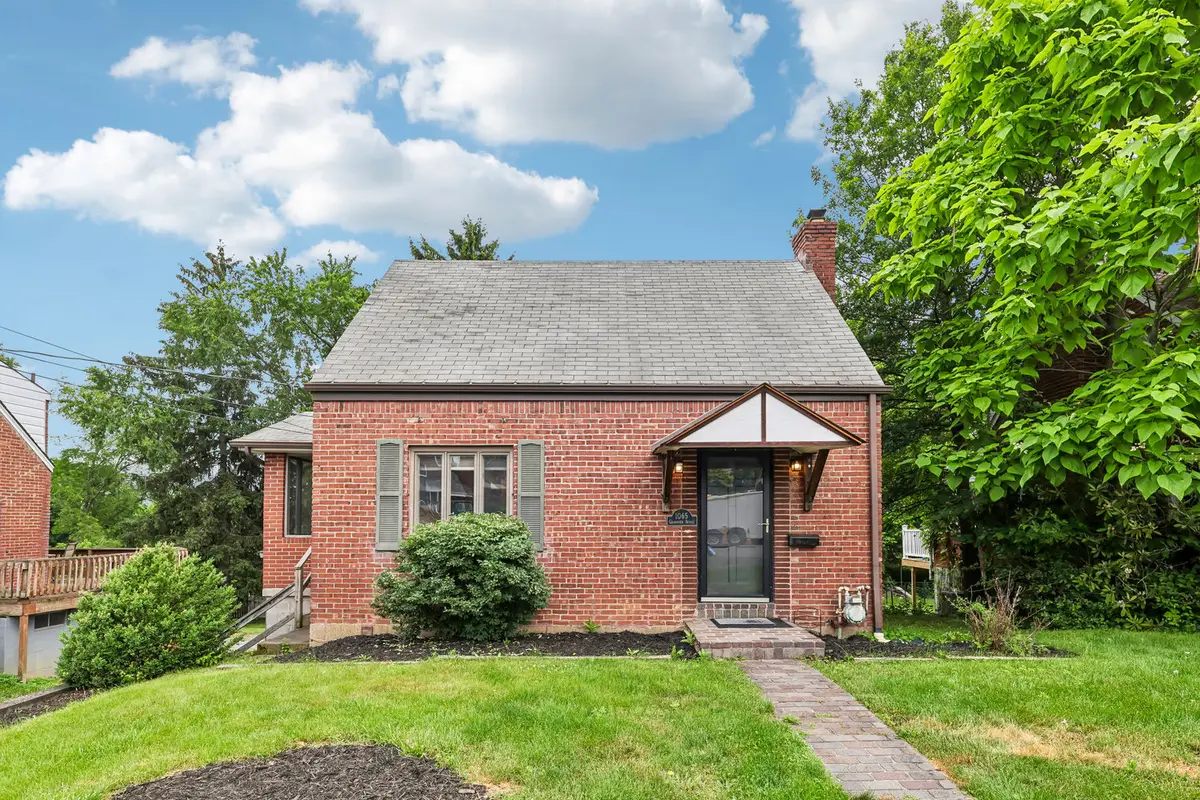1065 Grandview Avenue, Bridgeville, PA 15017 - #1