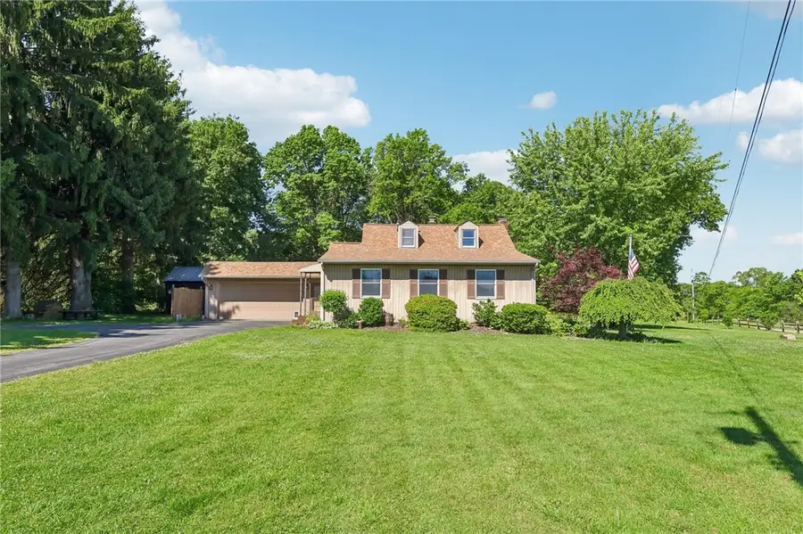392 Paden Rd, New Castle, PA 16102 - #2