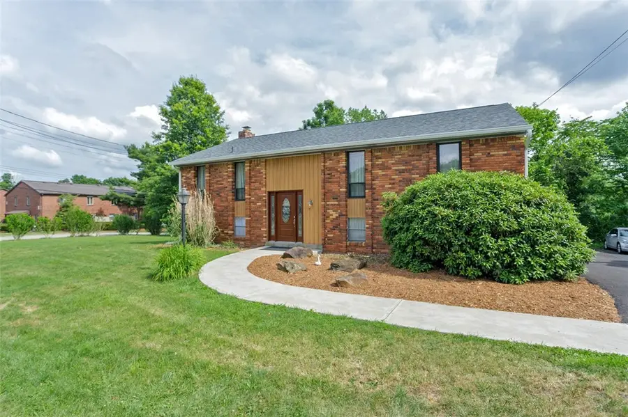 101 Teton Dr, Pittsburgh, PA 15239 - #2