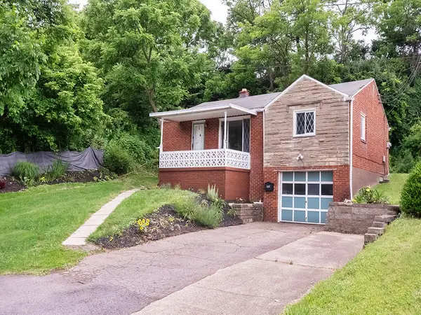 3437 Brinway Drive, West Mifflin, PA 15122