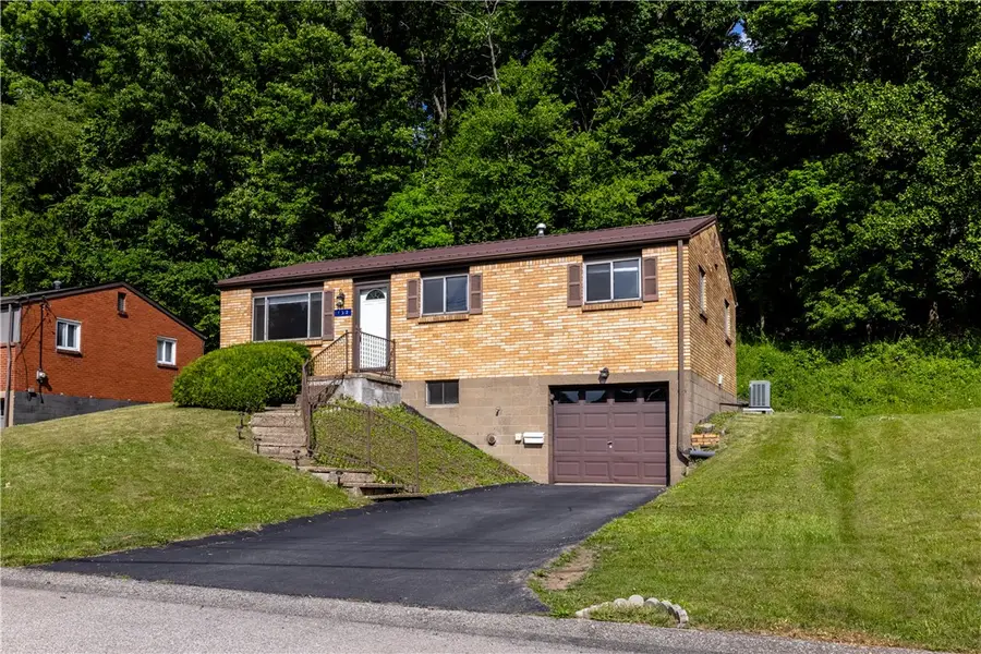 152 Black Hills Rd, Pittsburgh, PA 15239 - #2