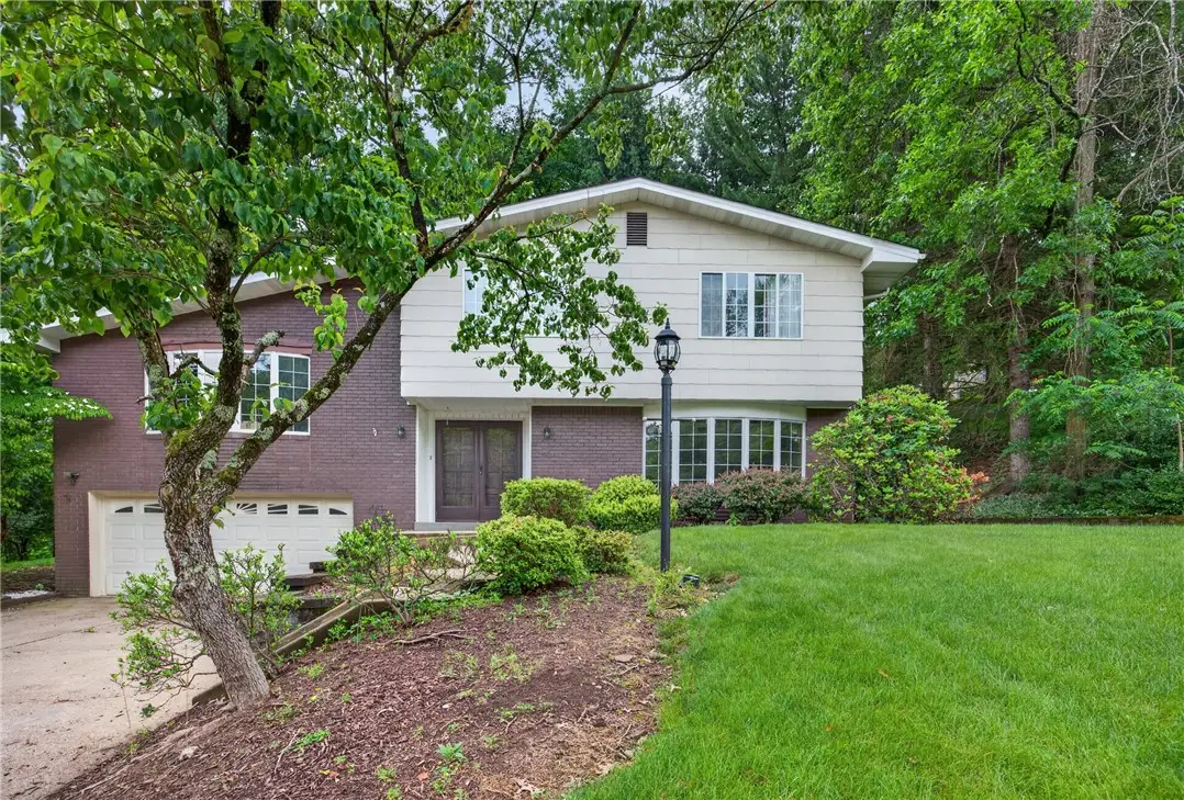3808 Edinburg Dr, Murrysville, PA 15668 - #1