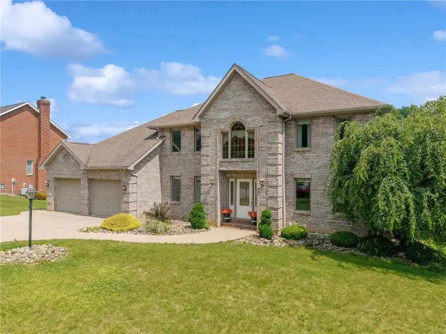 809 Rembrandt Cir, Irwin, PA 15642 - #2