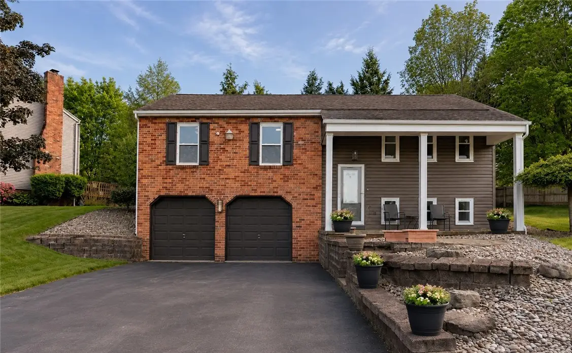 123 Rembrandt Dr, Butler, PA 16002 - #1