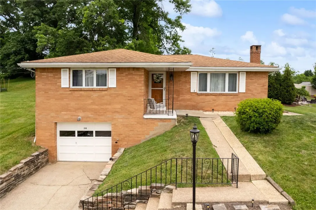 314 Murrysville Rd, Trafford, PA 15085 - #1