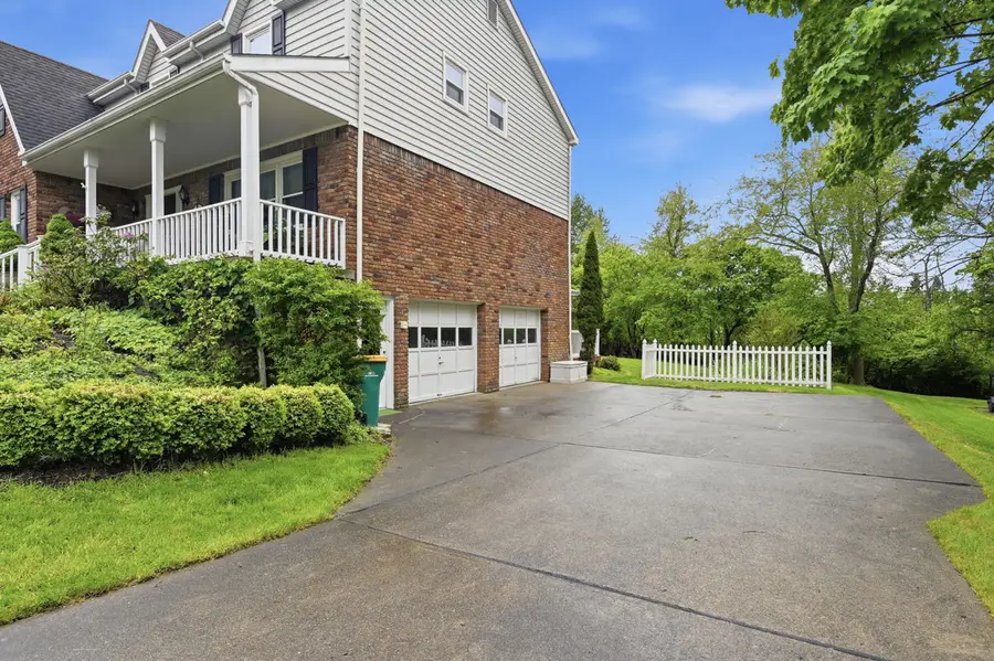 2357 Westgate Drive, Pittsburgh, PA 15237 - #2