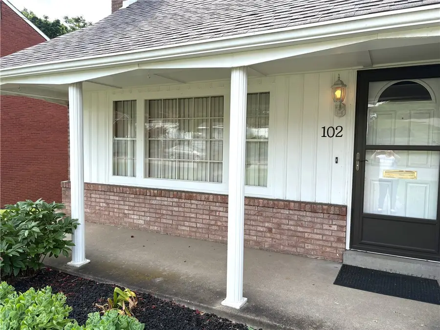 102 Carnold Dr, Homestead, PA 15120 - #2