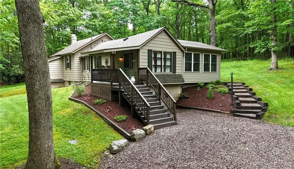60 Nelson Rd, Ohiopyle, PA 15470