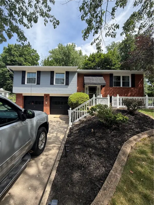 556 Sangree Rd, Pittsburgh, PA 15237