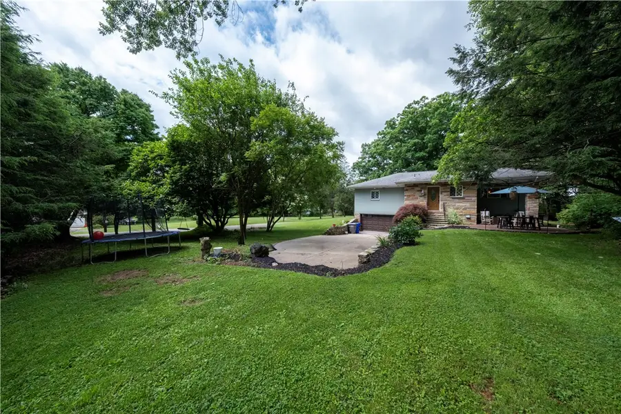 109 Oak Ridge Dr, Butler, PA 16002 - #3