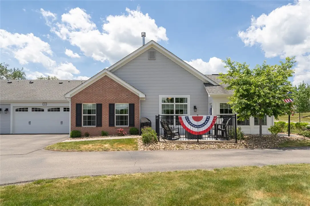 202 Spring Valley Dr., Jackson, PA 16063 - #1