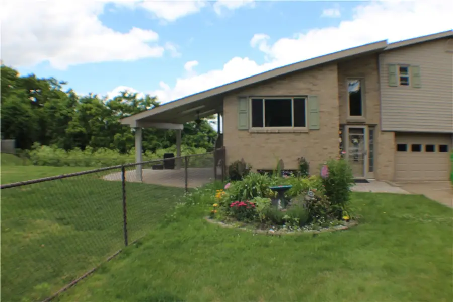 508 Beckman Dr, McKeesport, PA 15132 - #2