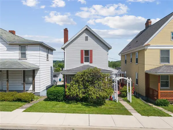212 S 4th Street, Youngwood, PA 15697