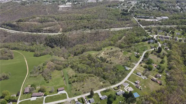 310 Pleasant Dr, Aliquippa, PA 15001