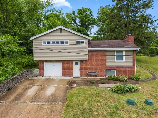 372 Chartiers Run Road, Canonsburg, PA 15317
