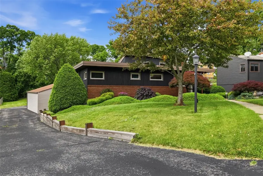 2604 Milford Drive, Bethel Park, PA 15102 - #2