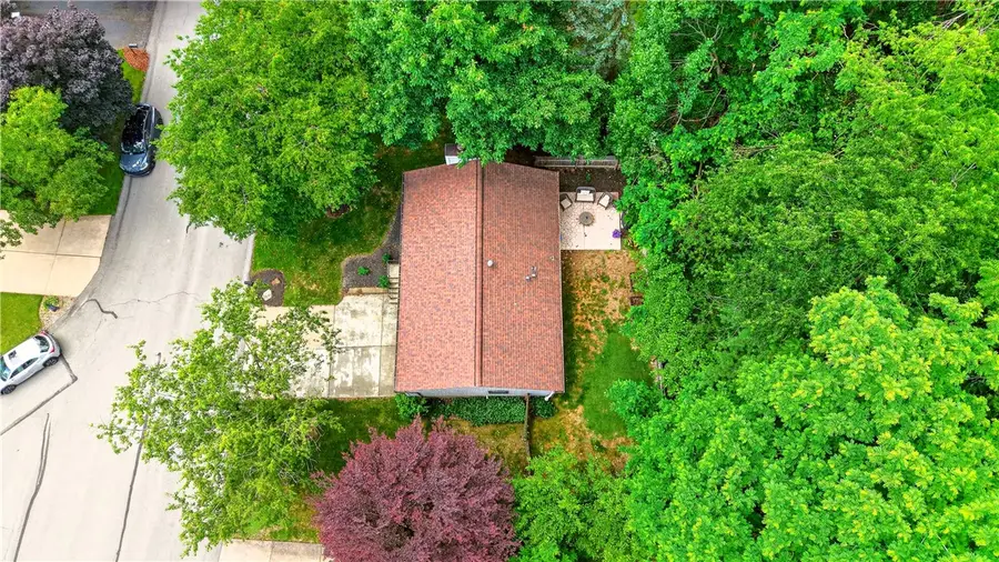 111 Meadow Ct, Pittsburgh, PA 15229 - #2