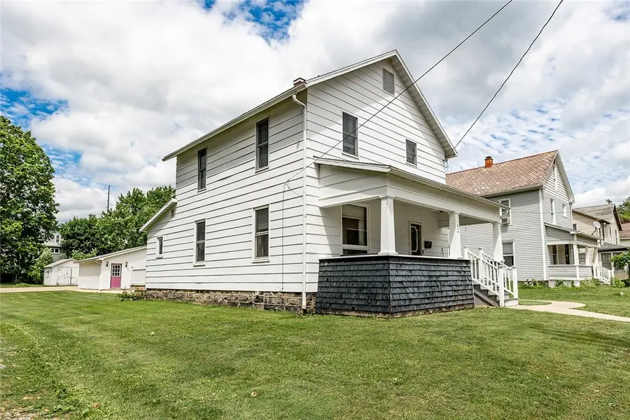 225 E Pine St, Grove City, PA 16127 - #2