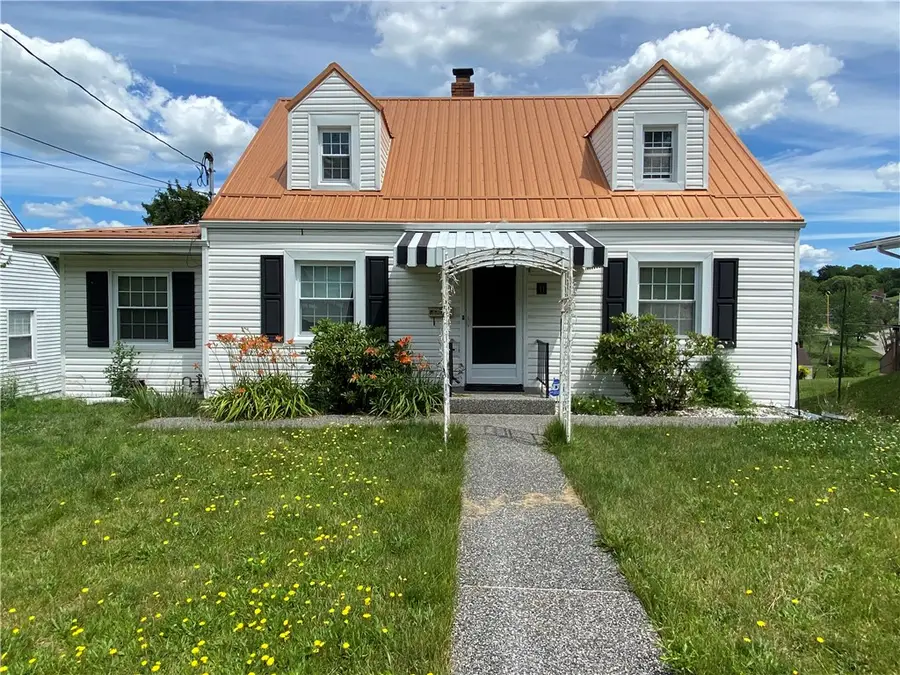 11 Washington Dr, Monessen, PA 15062 - #2