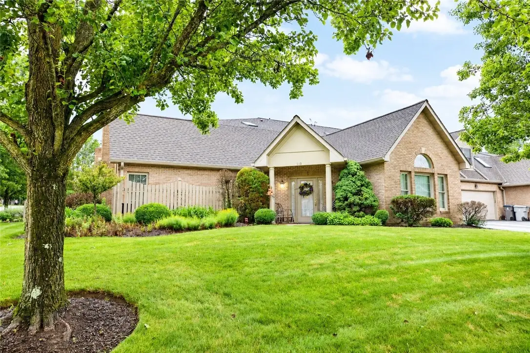 110 Evergreen Dr, Canonsburg, PA 15317 - #1