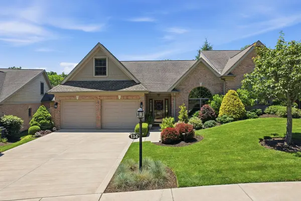 134 Green Commons Drive, Pittsburgh, PA 15243