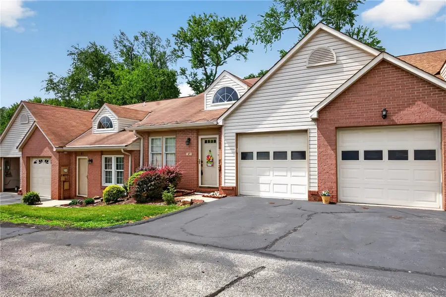 63 Hennig Dr, Pittsburgh, PA 15236 - #3