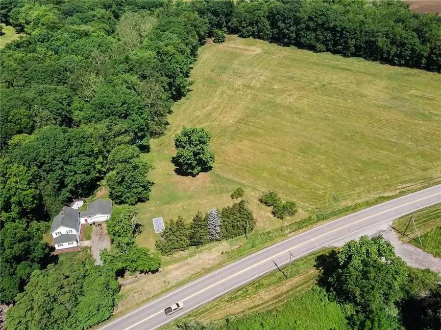 2385 River Rd, Hermitage, PA 16148 - #2