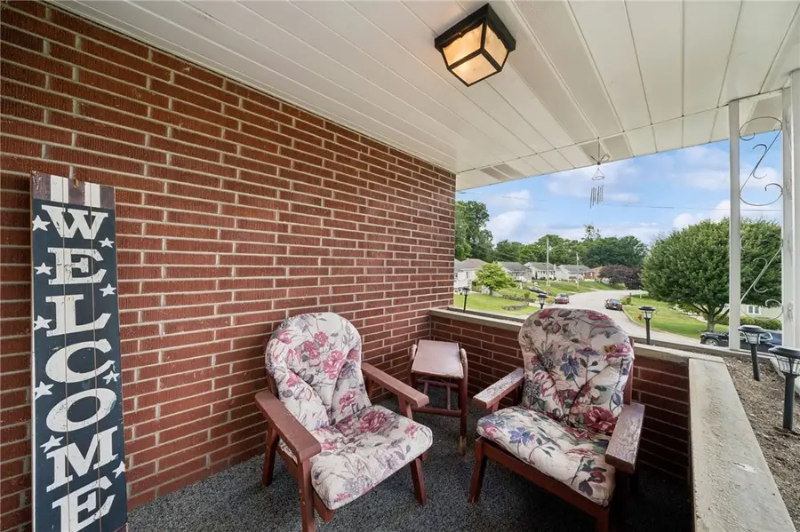 648 Birch St, Jeannette, PA 15644 - #3