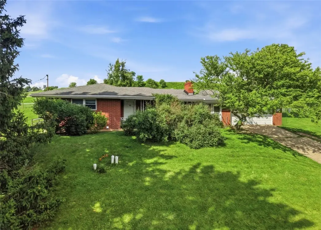68 Armstrong Dr, Washington, PA 15301 - #1