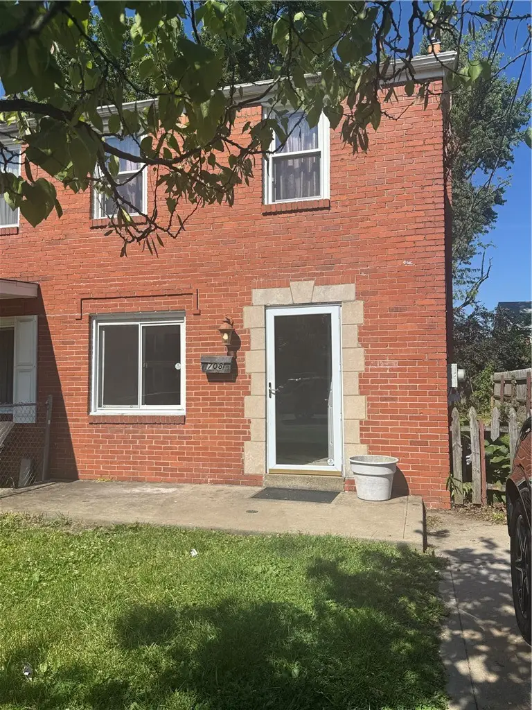 708 Shadycrest Ct, Pittsburgh, PA 15216 - #2