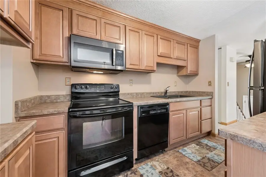 443 Huntingdon Ave, Irwin, PA 15642 - #3