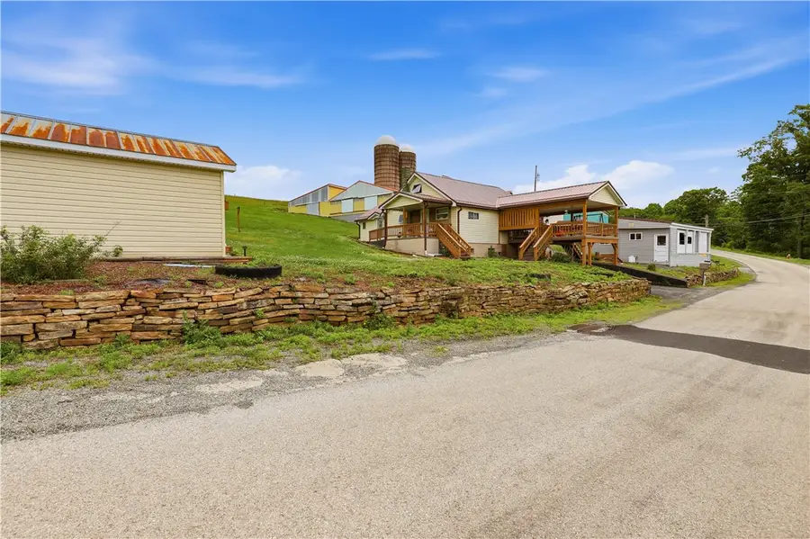 238 Odonnal Rd, Mill Run, PA 15464 - #2
