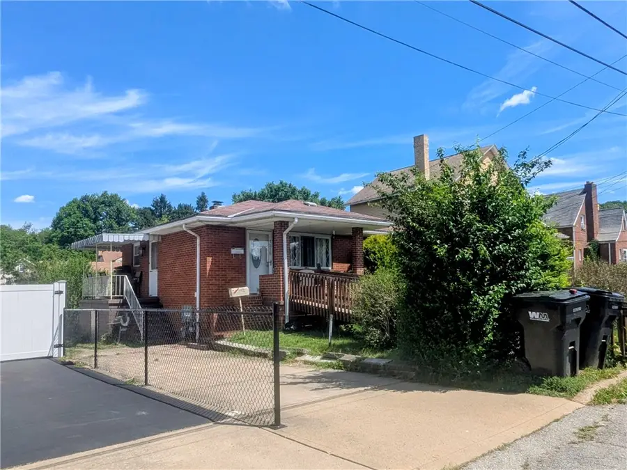1816 Filmore St, Aliquippa, PA 15001 - #2