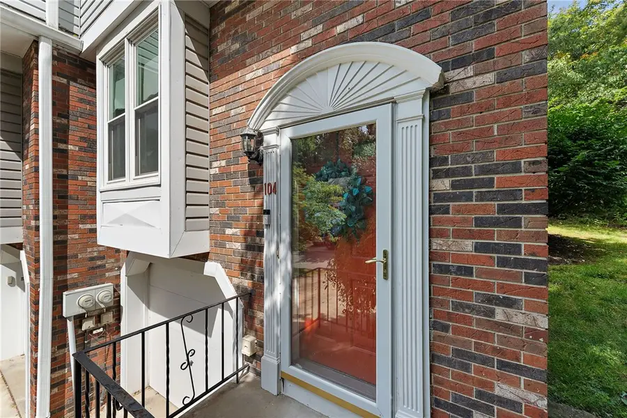 104 Spruce Court, Pittsburgh, PA 15229 - #2