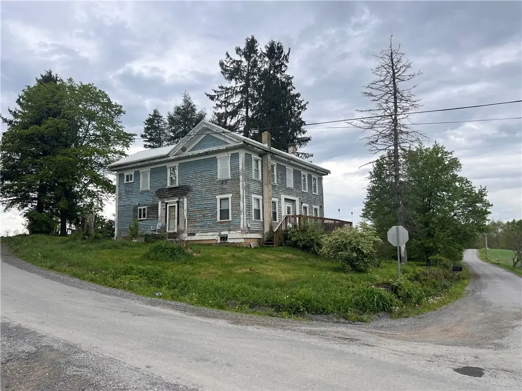 609 Trout Run Rd, Punxsutawney, PA 15767 - #1